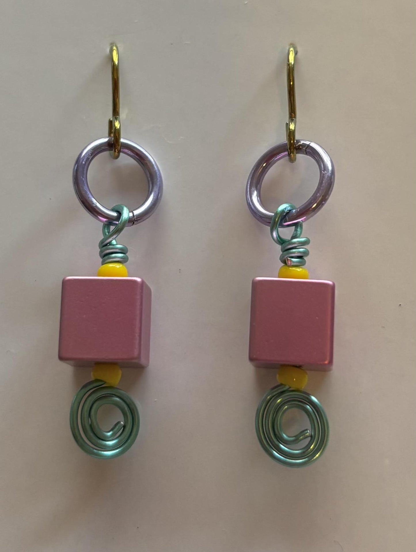 196HE AA Small Earrings