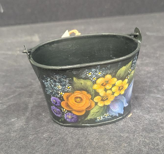 339 Floral Tin Container