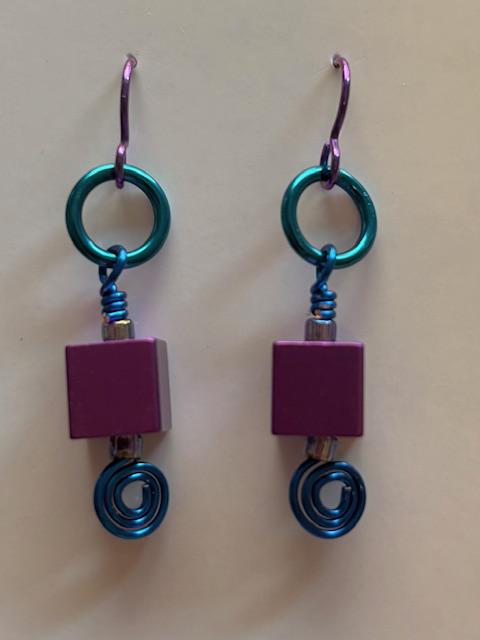 195HE AA Small Earrings