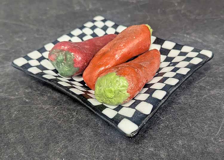 474sws Retro Dish w Chilies