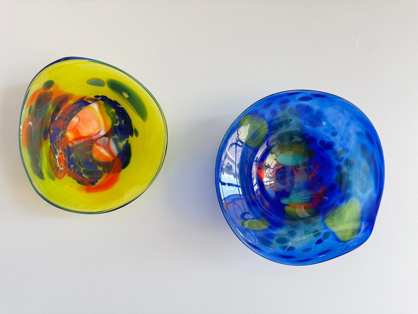 Wall Plate - Yellow Blue Rim