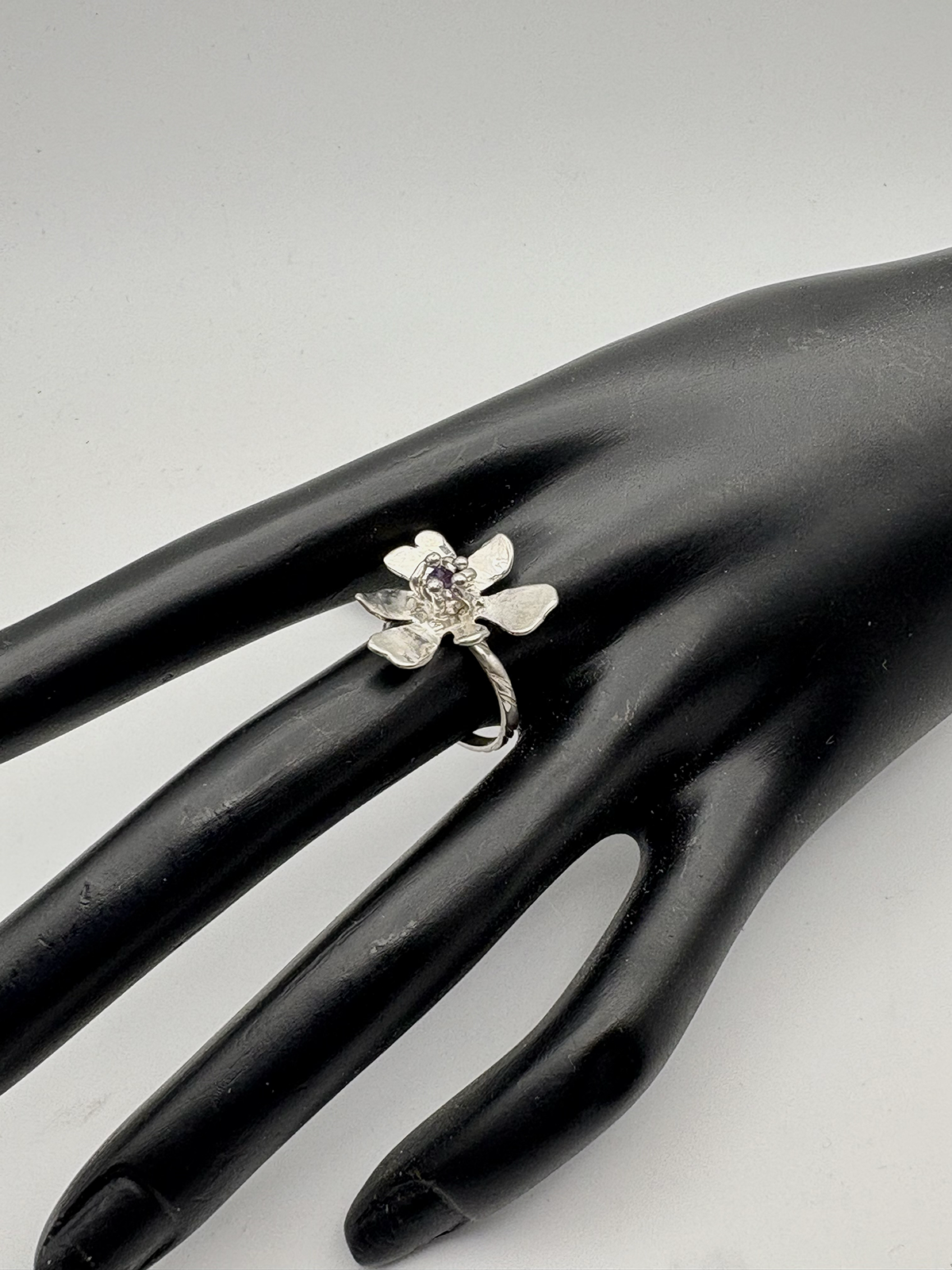 68 Orchid Amethyst Sterling Silver Platinum Ring