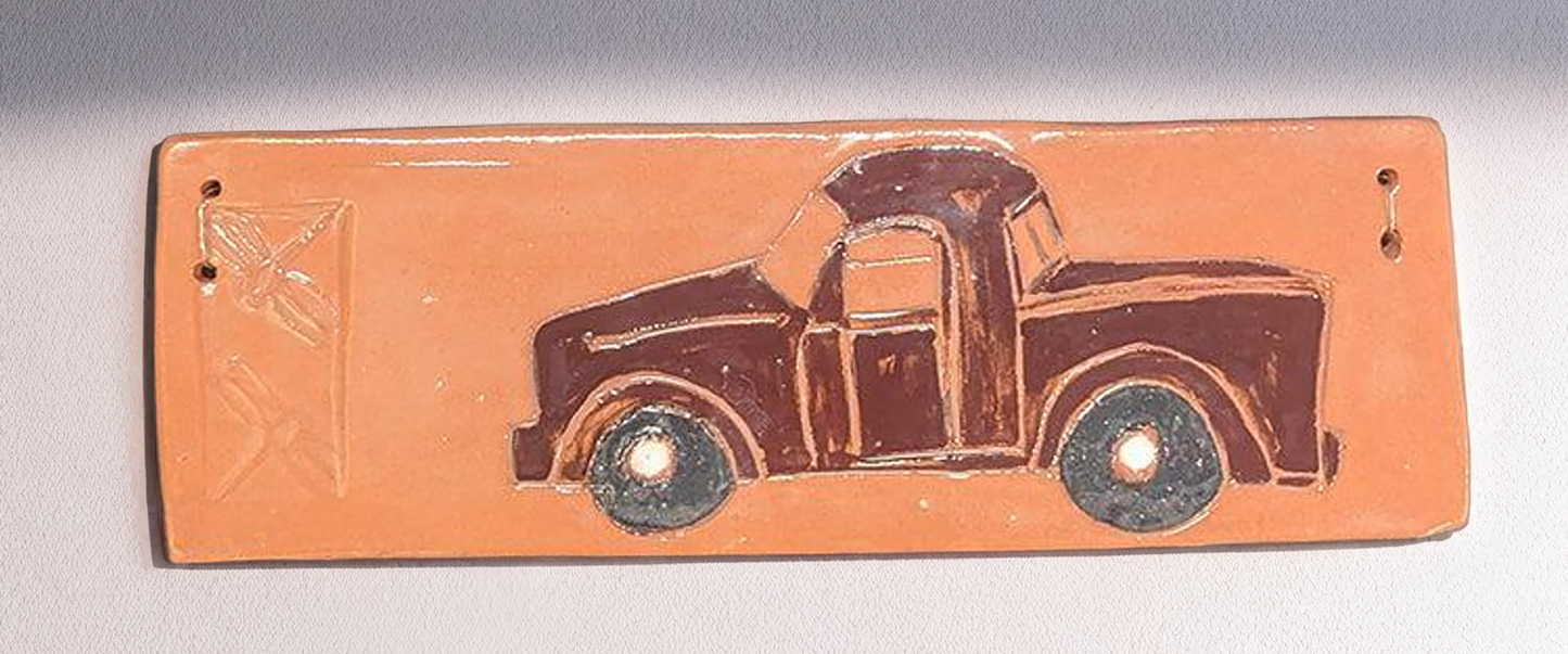 Plaque: Brown Truck