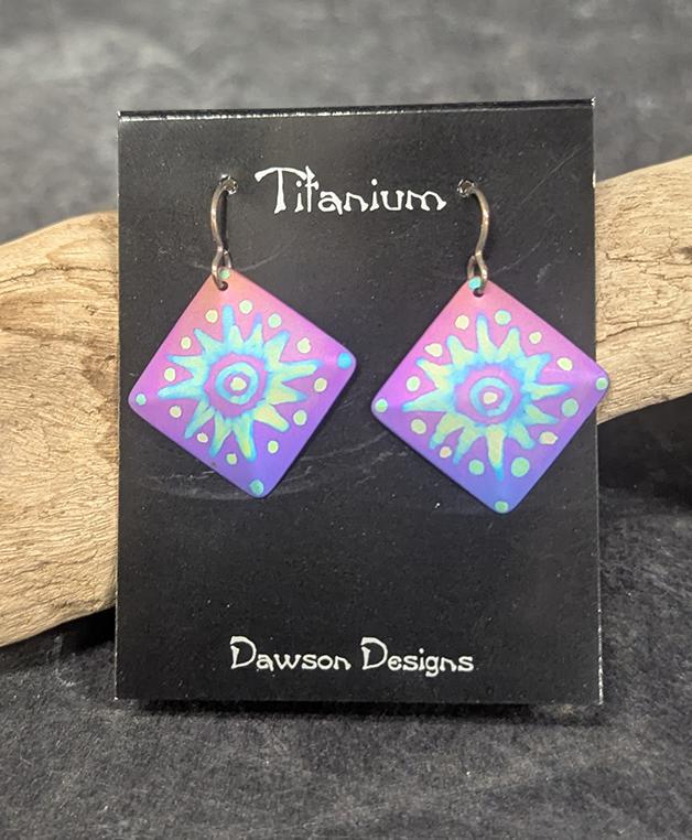 838 Gio Square Star Earrings