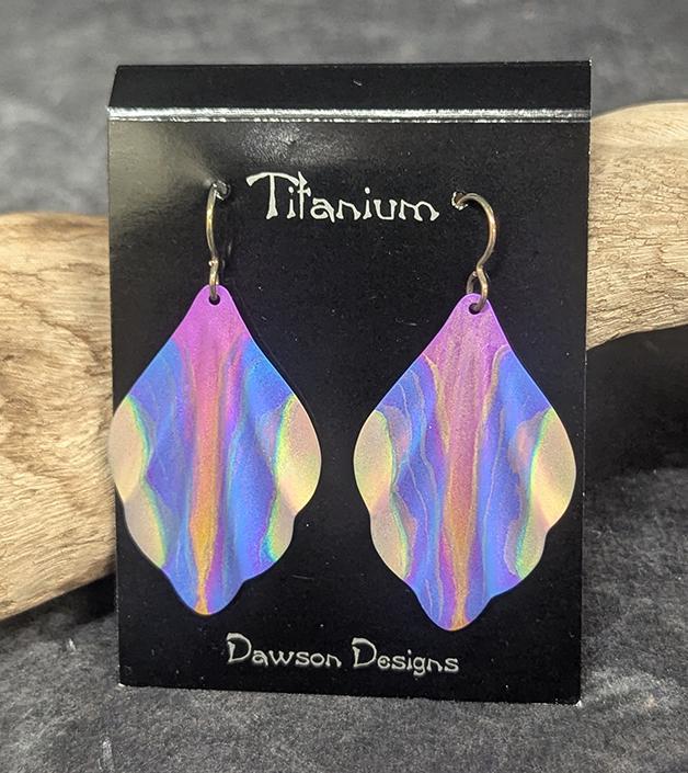 852 Lg Ti Leaf Earrings