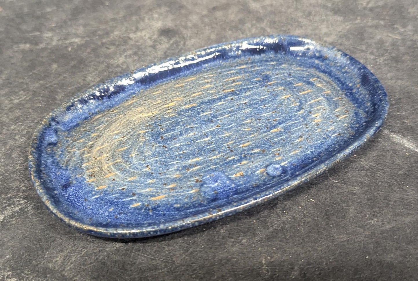157 Oval Dark Blue Dish