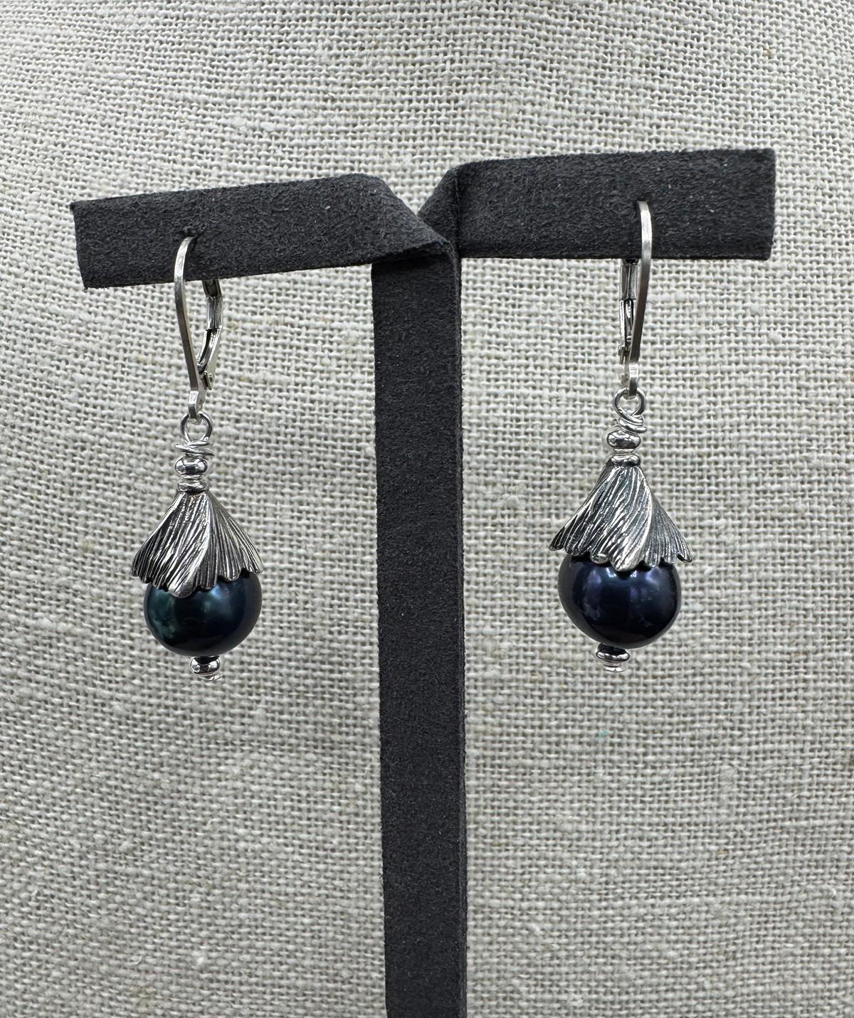 5177 Peacock Pearl Drop Earrings