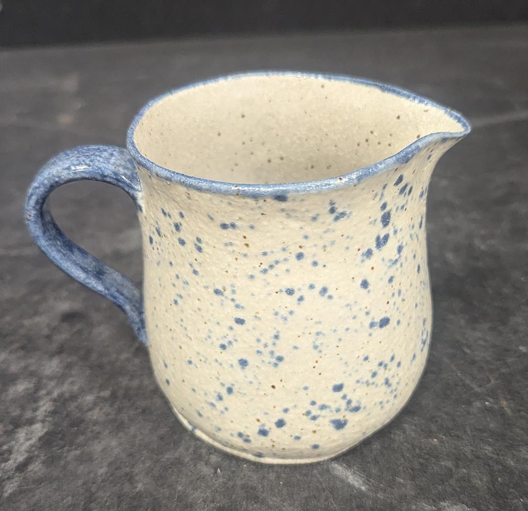 Speckled Pitcher