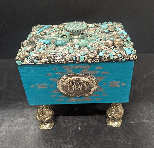 Beaded Box 110