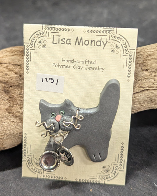 Gray kitten with locket 1191