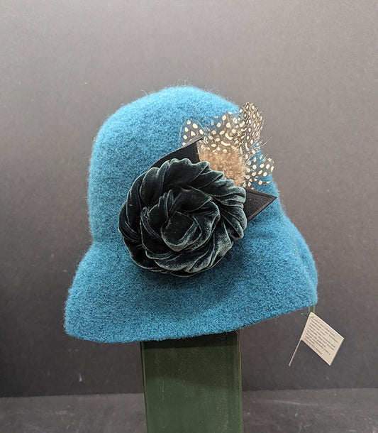 Brim Hat w/lg Flower Pin 168