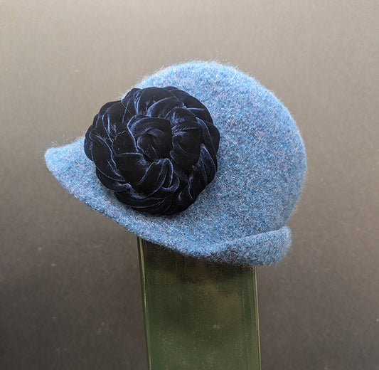 Cloche w/sm Flower Pin 183