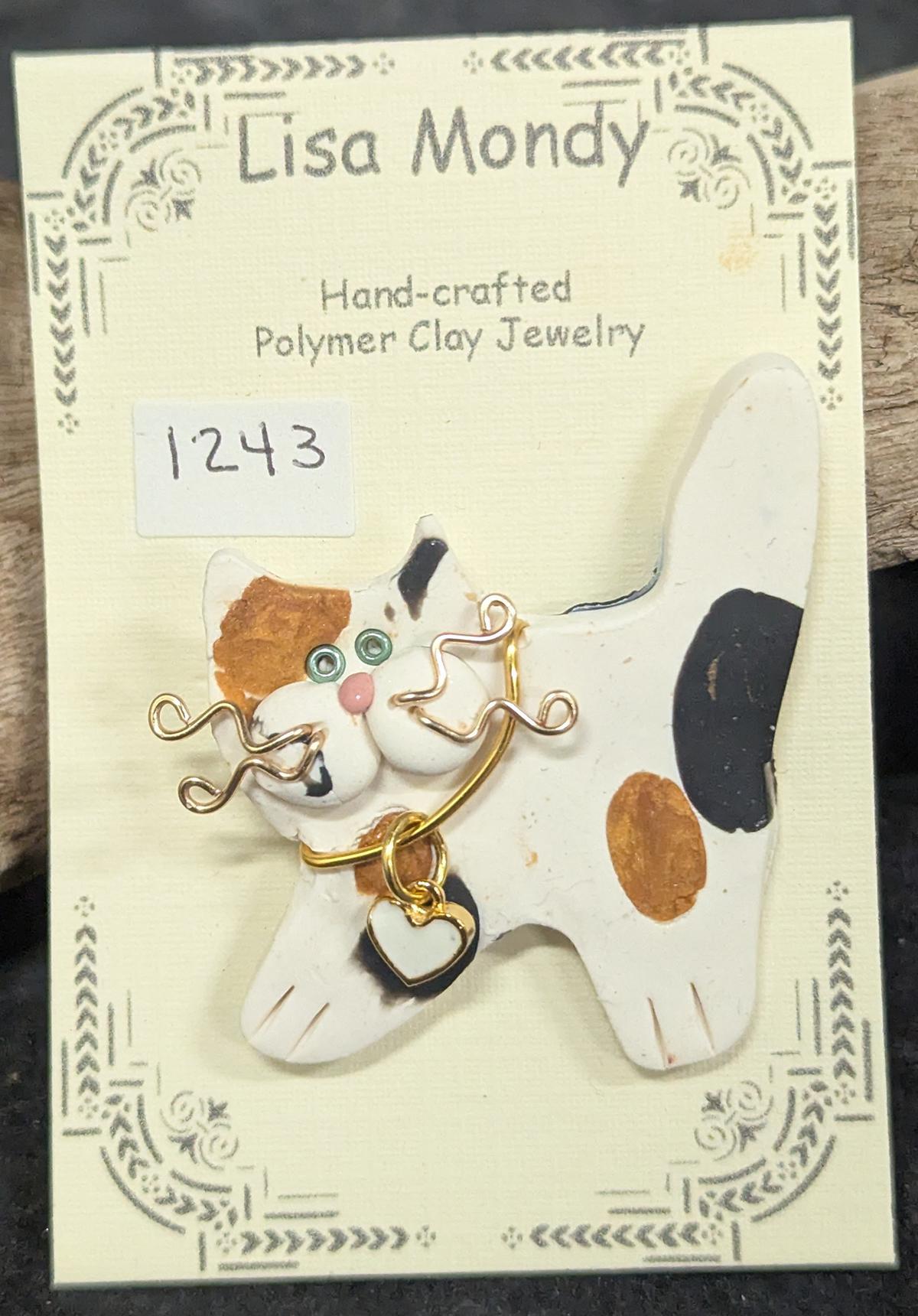 1243 Calico kitten with heart Pin