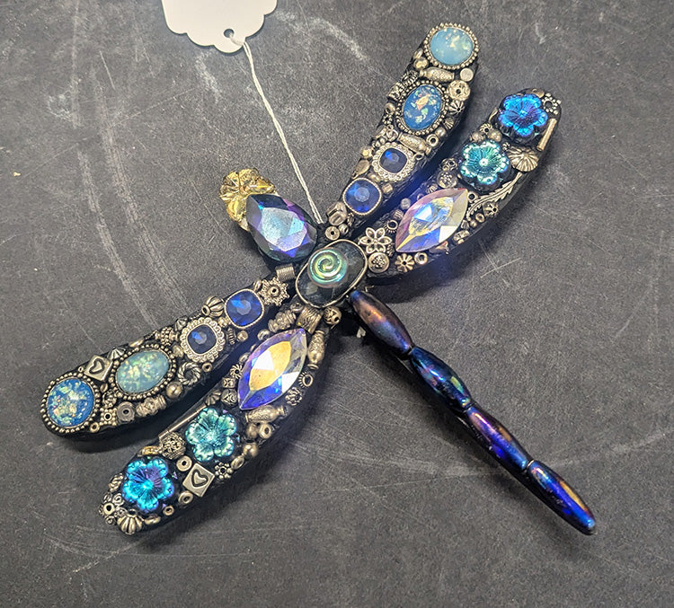 Beaded Dragonfly sm 204