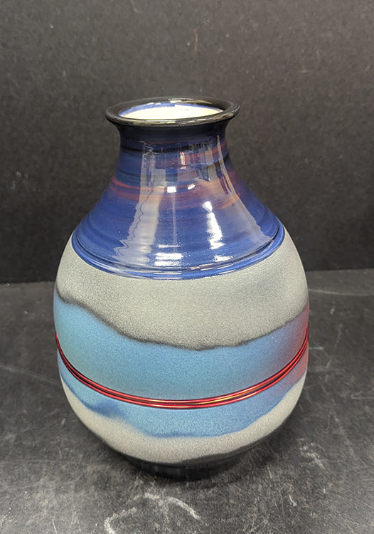 Blue Vase Big w wire 231