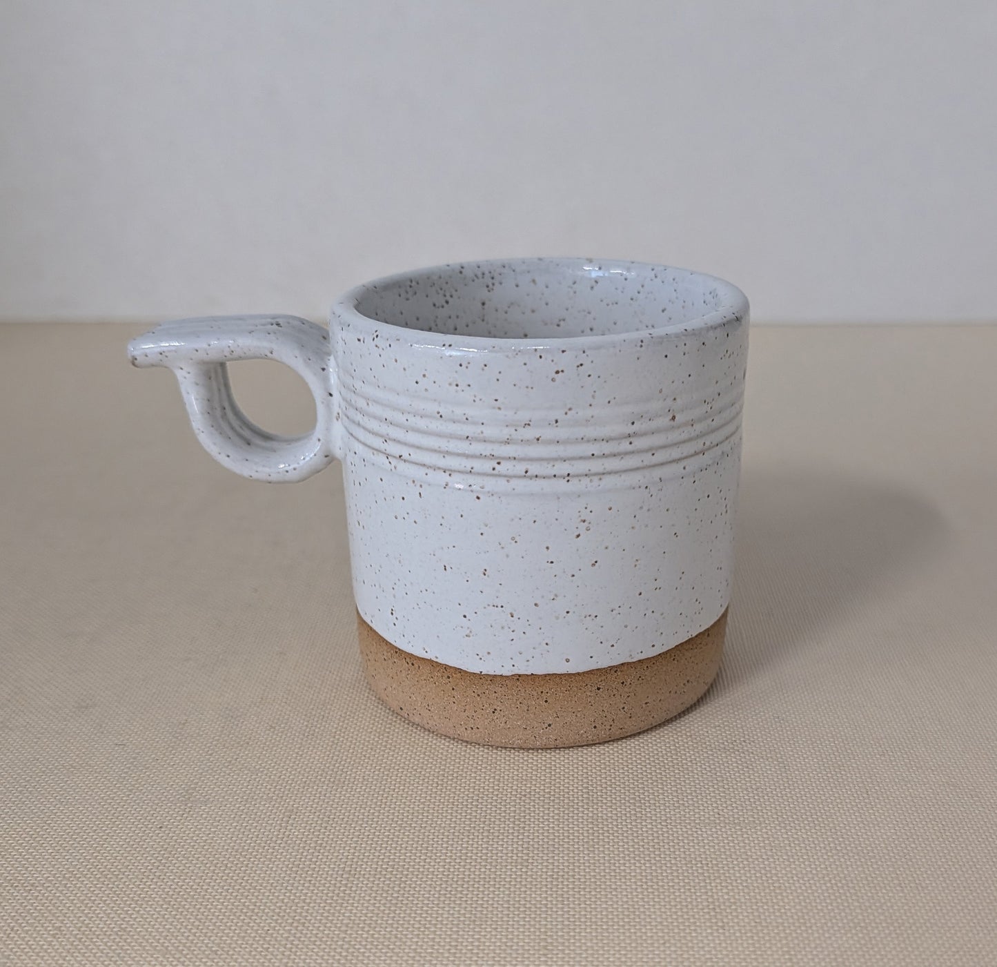 Mug with trigger handle - lg