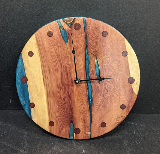 Red Cedar Clock 32