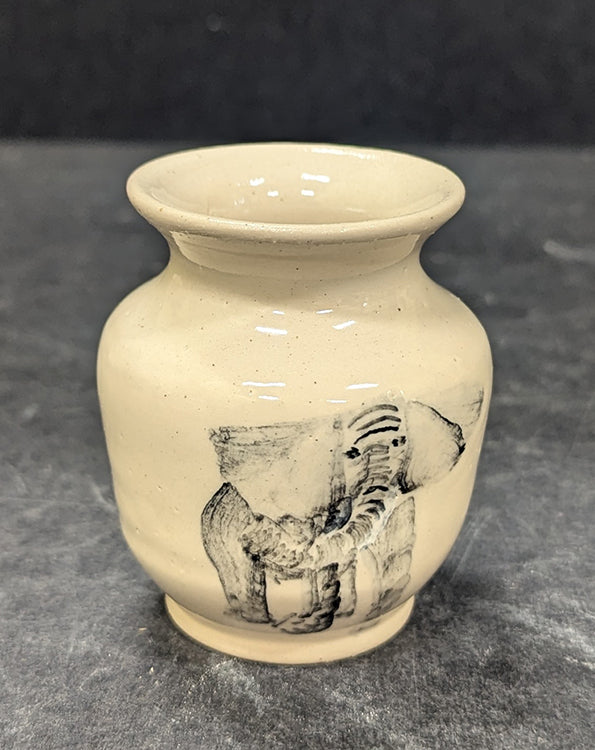 337 Vase Elephant