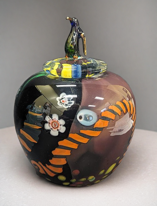 Lidded Pot w Penguin