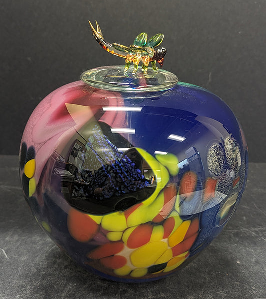 Lidded Pot w Dragonfly 371