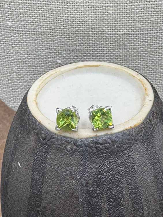 5015 Peridot Studs