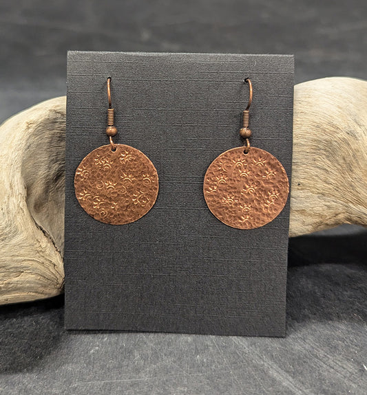 557 Round Copper Hammered Earrings