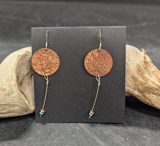 562 Round Copper Hammered Earrings