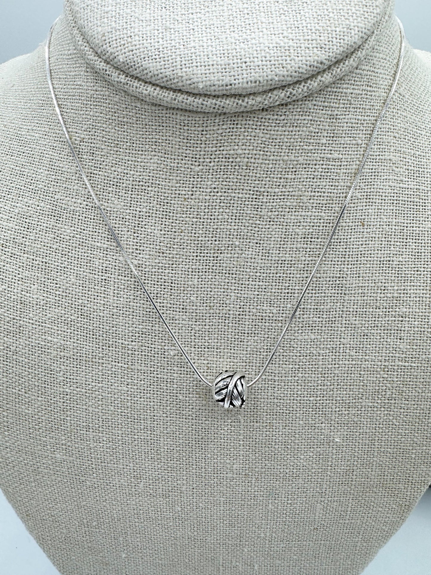 Sterling Eunity Necklace