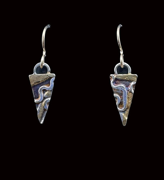 370 1/4" Wide triangular earrings