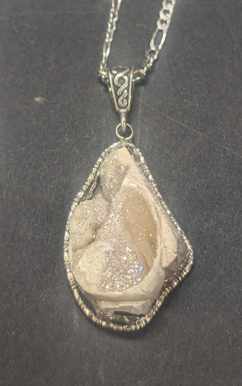 Drusy Shell Pendant 699