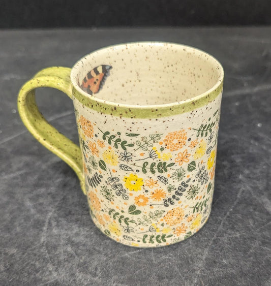 156 Little Flower w butterfly mug