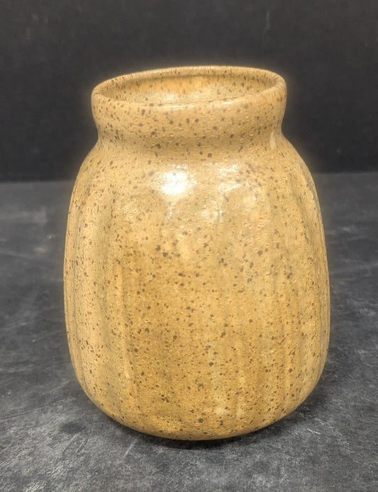 125 Curved Vase