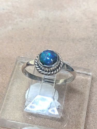 Opal Ring 689