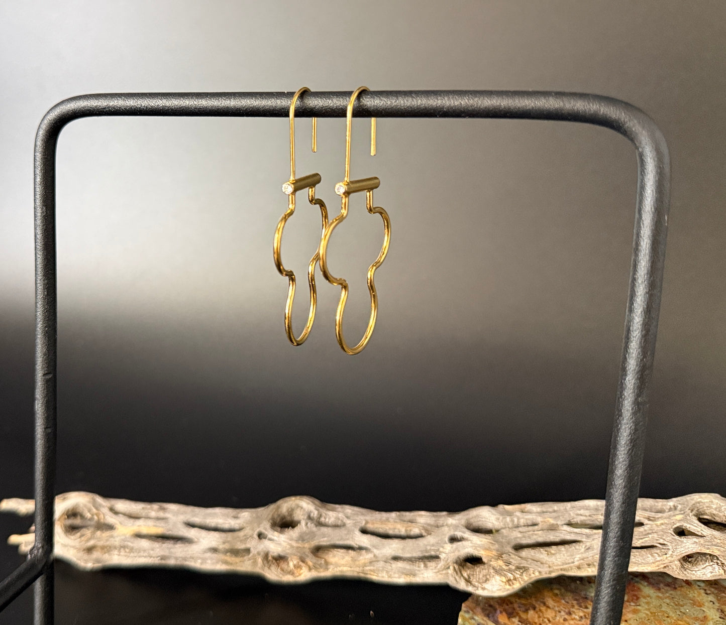 Wavy Drops (Gold)