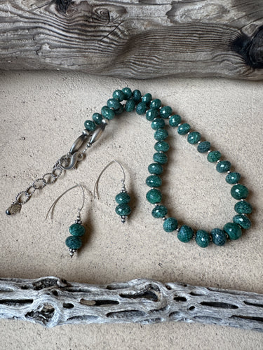 Faceted Emerald Necklace 1374