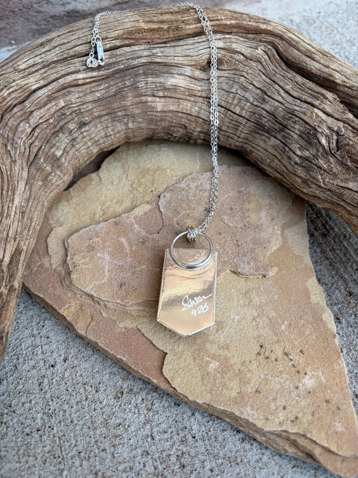 Oval Agate Arrow Pendant