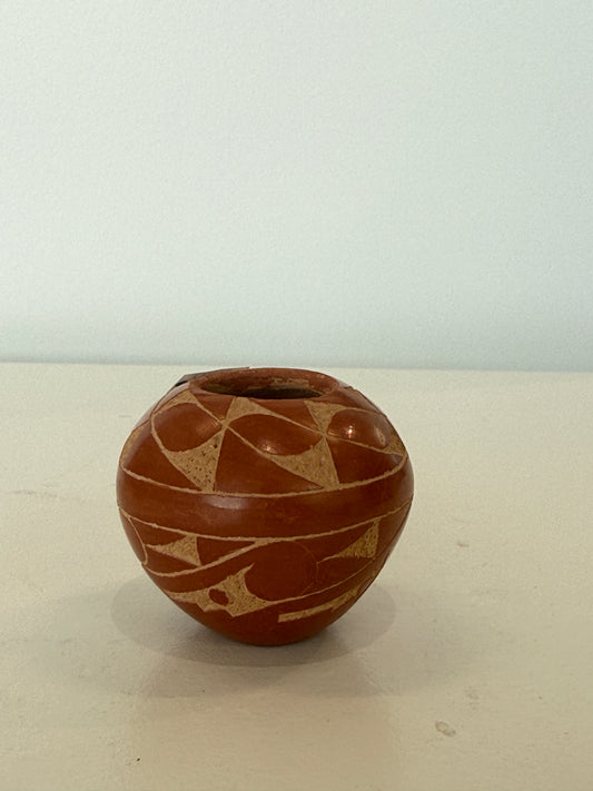 Jemez Signed pot