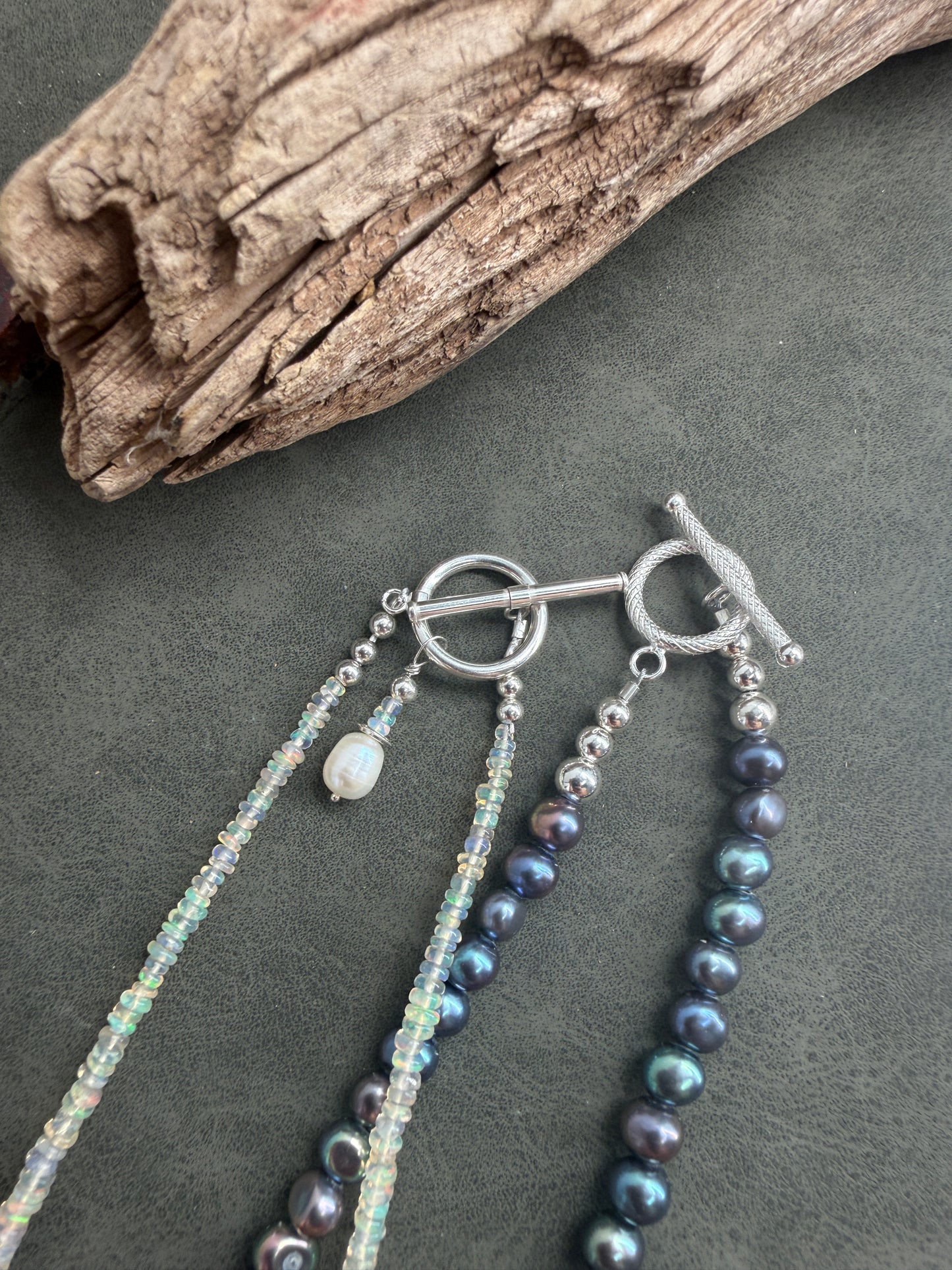 Peacock Pearl and Sterling Silver Necklace