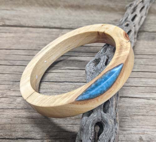 Acrylic/Wood Bracelet 8 5