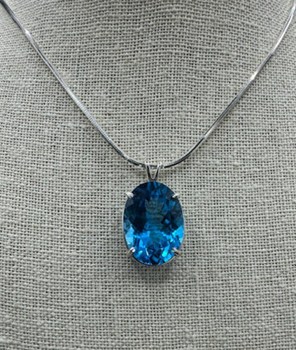 Swiss Blue Topaz Pendant 4453