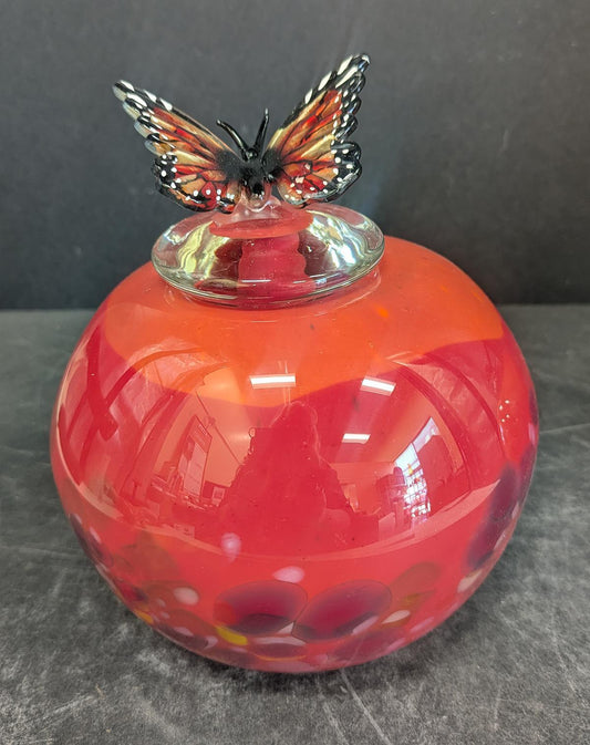 530 Butterfly Vessel w/lid