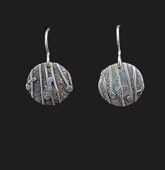 367 1/2" Round earring