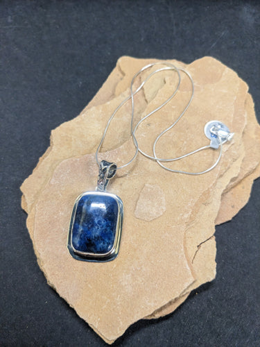 Lapis Lazuli Pendant w/chain 353