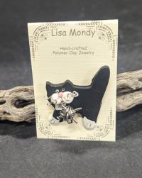 Black & White kitten w/yarn by Lisa Mondy